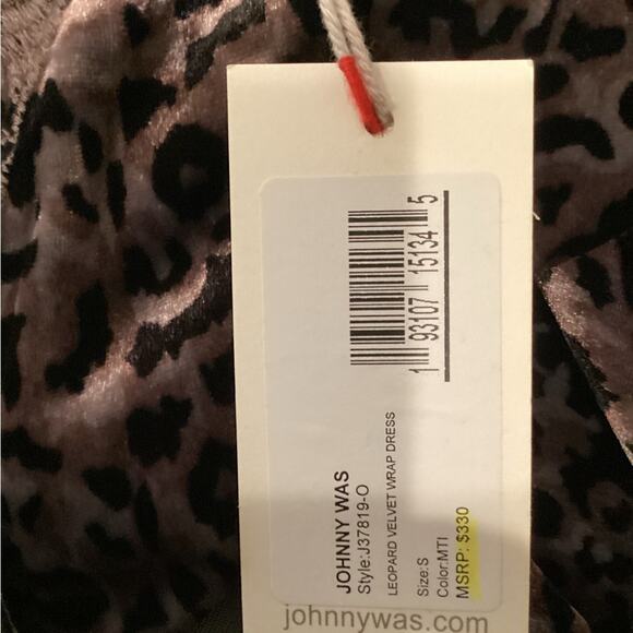 Johnny Was NWT Leopard Velvet Wrap Dress in Size Small. - Picture 10 of 11